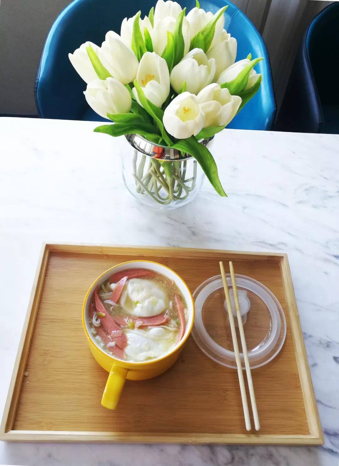 疫情一線過生日：一碗長壽面+一個荷包蛋