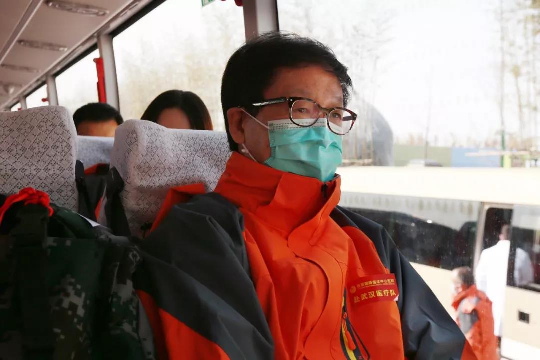 【戰(zhàn)“疫”人物】沖鋒的身影——記西安國(guó)際醫(yī)學(xué)中心醫(yī)院心臟病醫(yī)院院長(zhǎng)、赴隨州醫(yī)療隊(duì)隊(duì)長(zhǎng)王海昌教授