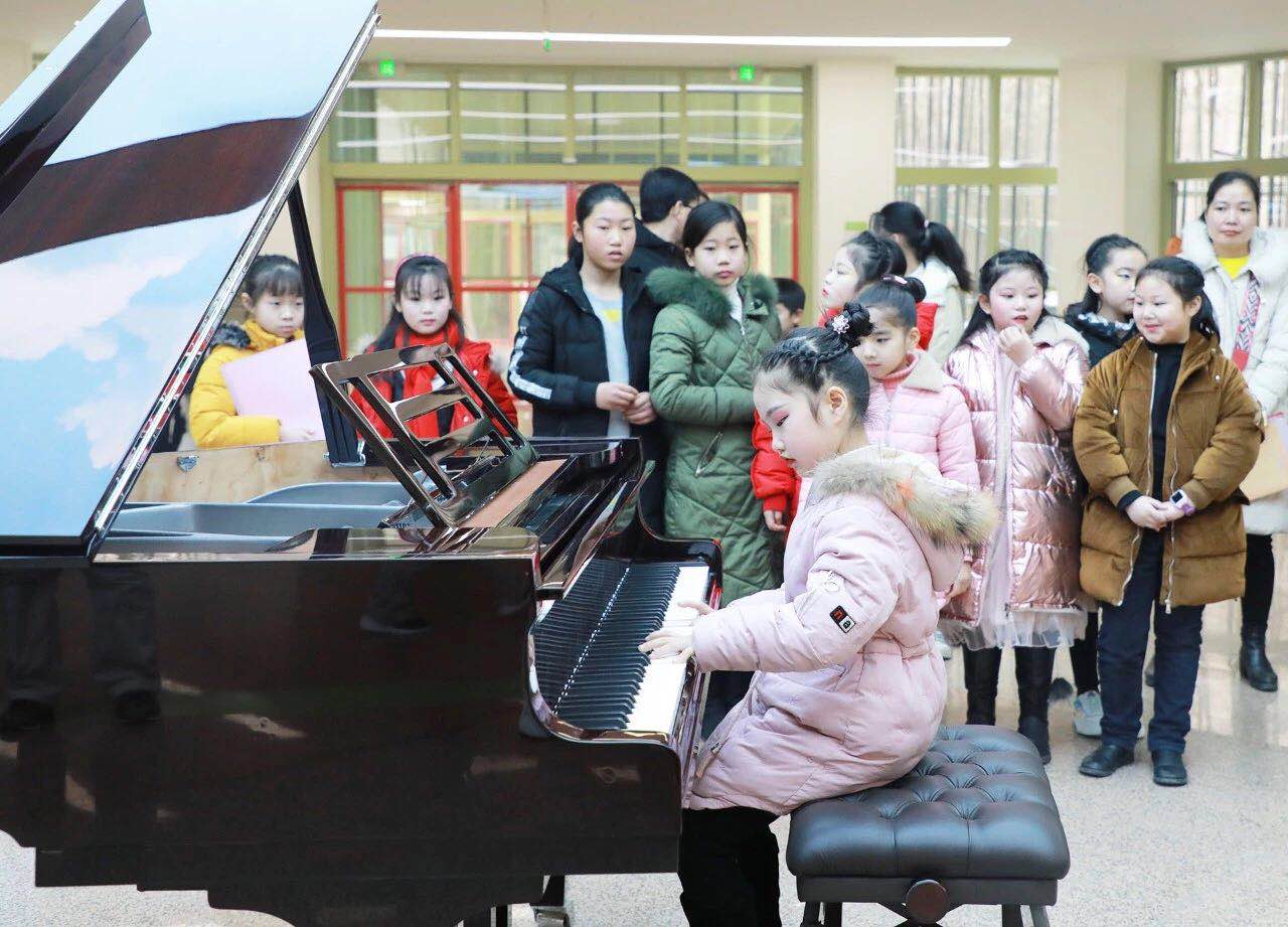 暖心！“小演奏家”走進(jìn)西安國(guó)際醫(yī)學(xué)中心醫(yī)院——“寒假健康教育公益行”研學(xué)活動(dòng)之二