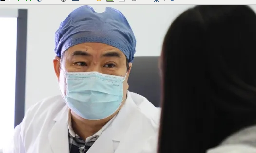 戰(zhàn)疫是英雄 救治是楷?！靼矅H醫(yī)學中心醫(yī)院支援湖北醫(yī)療隊隊員返崗工作干勁十足
