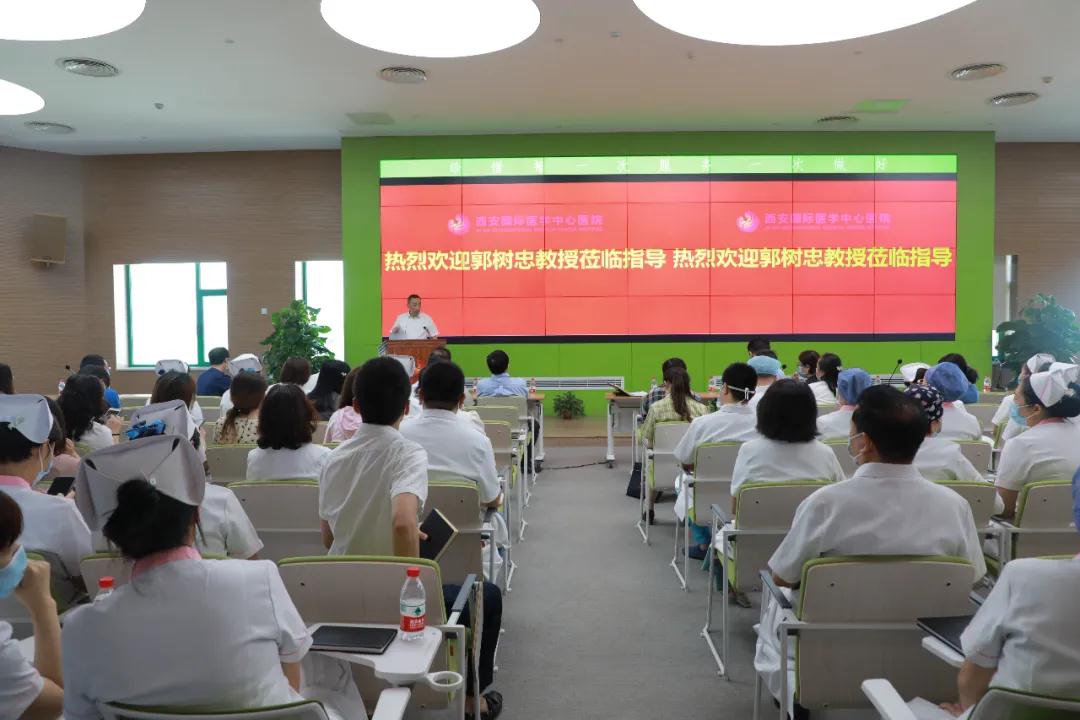 軍醫(yī)大咖齊聚一堂，共敘國際醫(yī)學(xué)創(chuàng)新發(fā)展