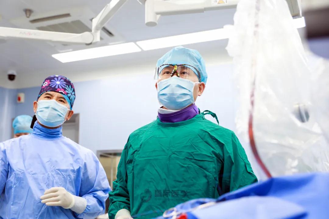 三秦都市報(bào)——西安國際醫(yī)學(xué)中心醫(yī)院完成首例經(jīng)導(dǎo)管主動脈瓣置換術(shù)（TAVR）