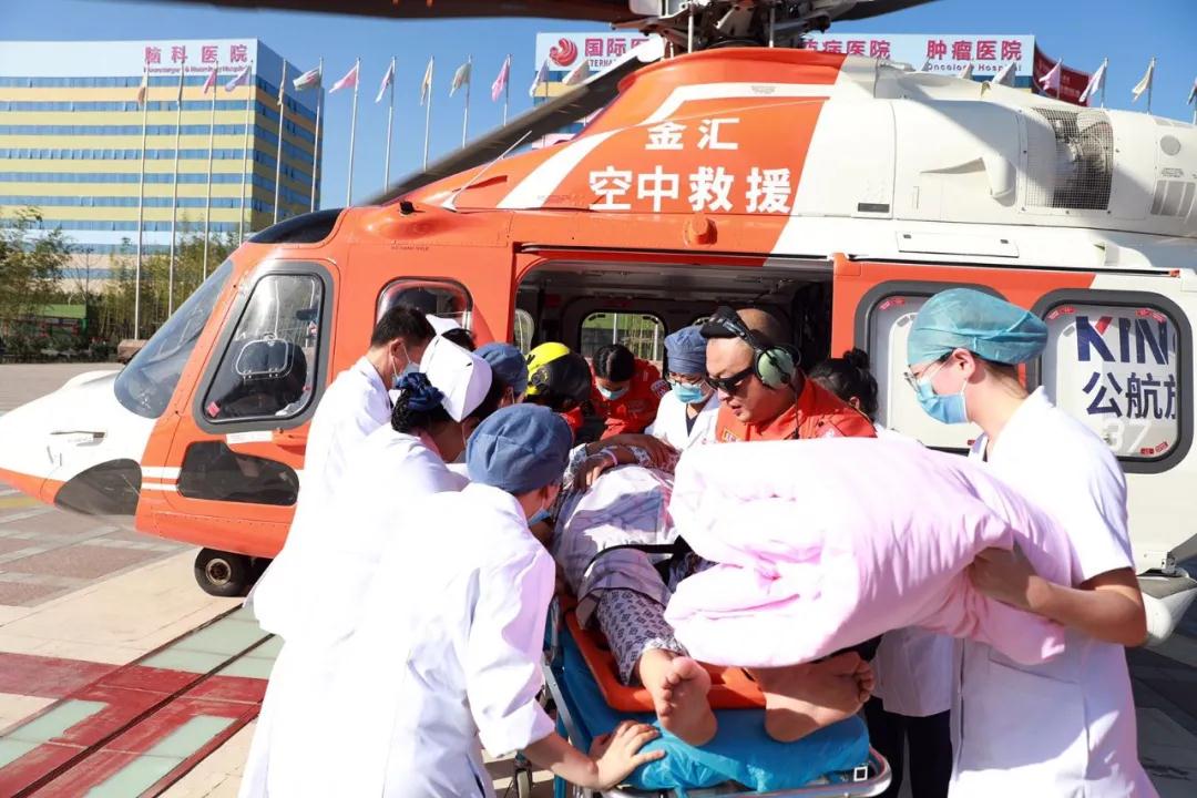 陜西網(wǎng)—生命續(xù)航，分秒必爭(zhēng)！  西安國(guó)際醫(yī)學(xué)中心醫(yī)院緊急救助一名跨省“飛”來(lái)的重癥患者