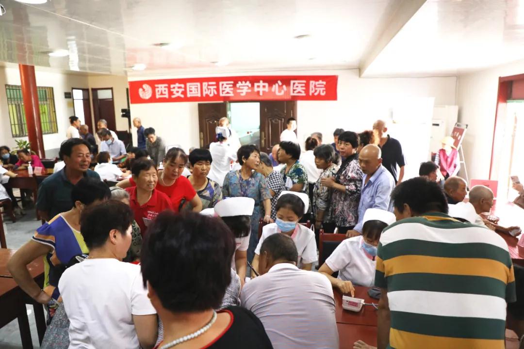 “施天使之愛，佑百姓健康”系列公益義診——走進(jìn)綠地社區(qū)