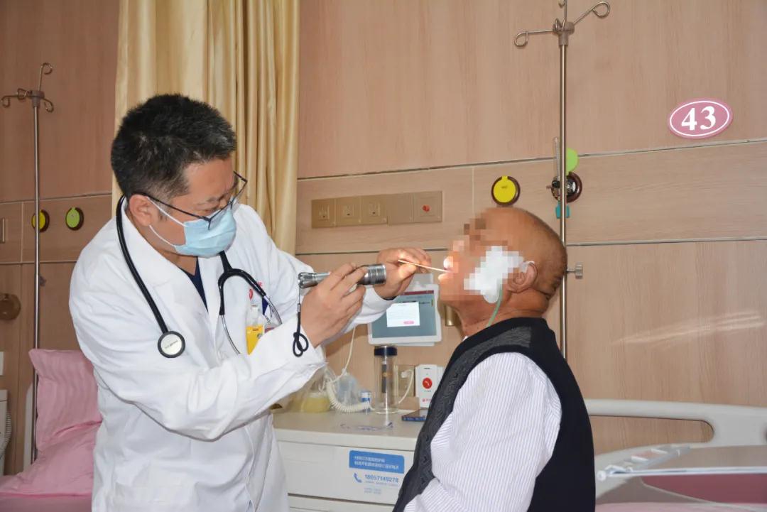 90歲的老爺爺患了腫瘤!放療中心“量身定制”診療方案，病情明顯緩解……