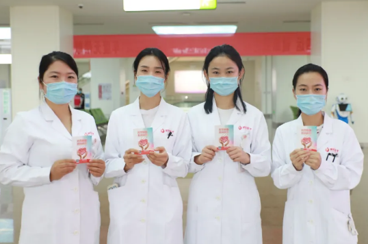 傳遞愛心 拯救生命——我院舉行“服務(wù)十四運(yùn)，健康我的城”無(wú)償獻(xiàn)血活動(dòng)