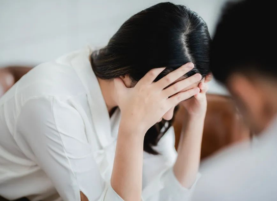 沒食欲、睡眠差、全身乏……這些“長(zhǎng)新冠”癥狀有可能是心理疾病撥打96999-3可免費(fèi)咨詢