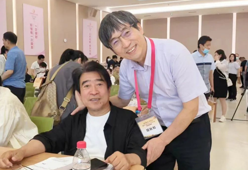 “醫(yī)”往情深15載！一位基層“輪椅”醫(yī)生和醫(yī)學大咖的故事