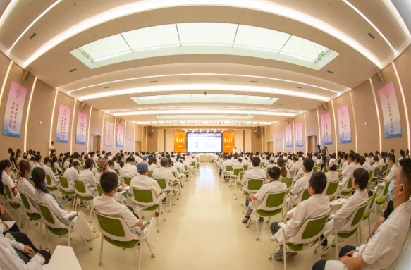 院士講堂 精彩紛呈！中國科學(xué)院竇科峰院士講授器官移植發(fā)展現(xiàn)狀