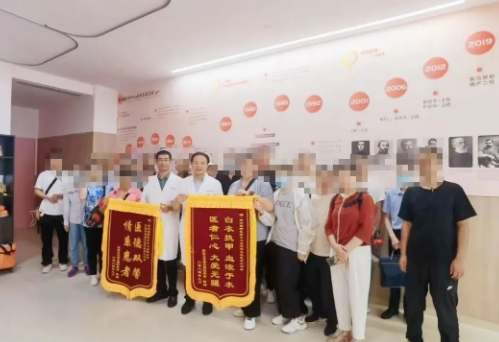 “慢?！被颊咴谶@有個(gè)“家”