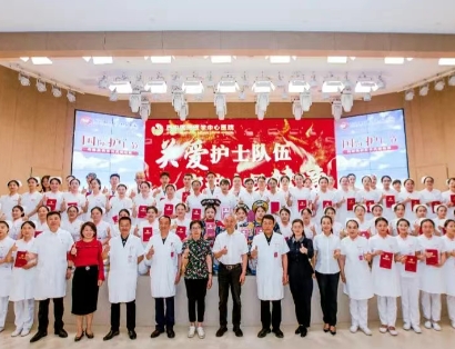 超燃現(xiàn)場！頒獎盛典+科普大秀 這才是護士節(jié)的正確打開方式