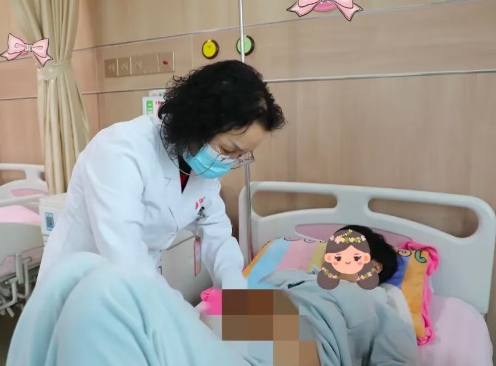 三封感謝信，見證腫瘤二科醫(yī)護(hù)團(tuán)隊(duì)的仁心與溫度