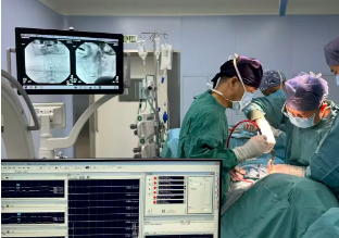 74歲老人命懸「生命中樞」！從“等死算了”到“我有救了”…